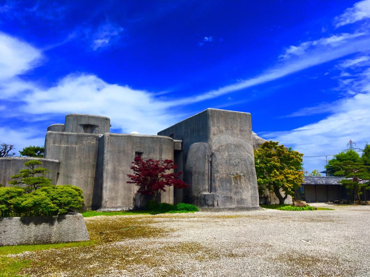 玉翠園　谷村美術館